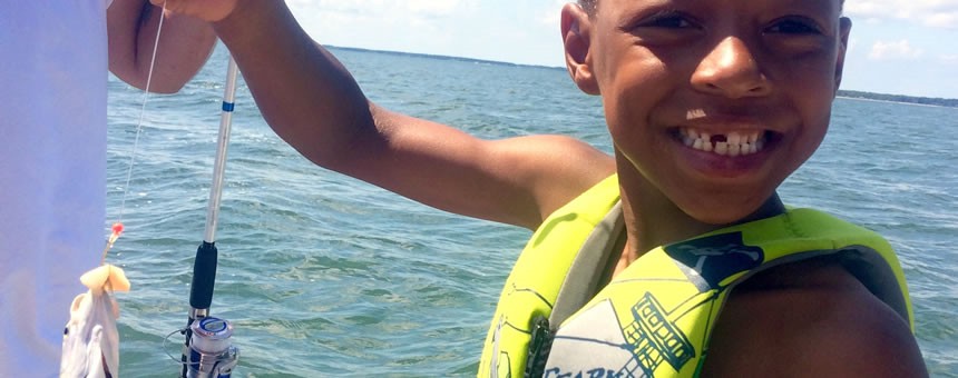 kidWithFIsh